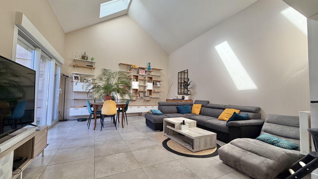 Belle maison rénovée à Fourchambault (secteur calme, proche commodités)