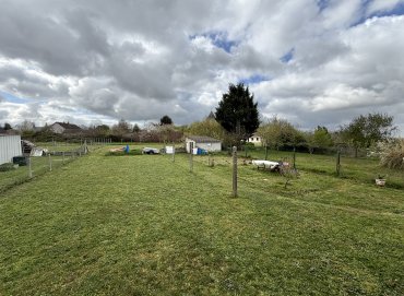 Maison sur sous-sol complet - La Guerche Sur L'aubois