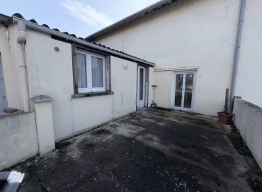 CHARMANT T1 À LOUER AU CALME - SERMOISE-SUR-LOIRE